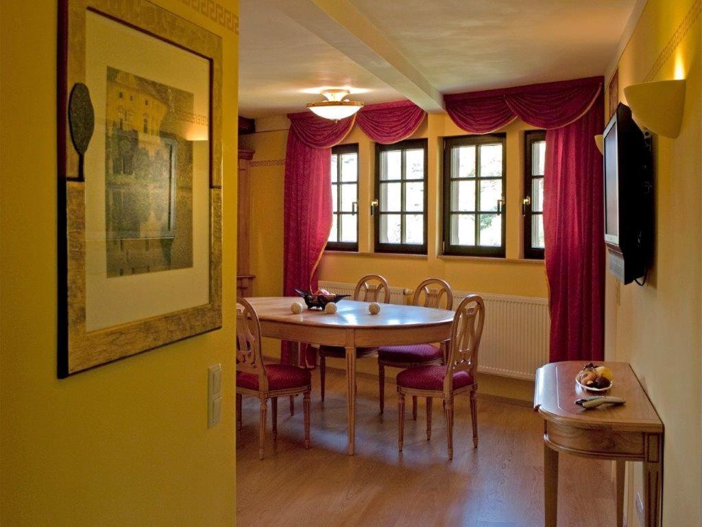 Romantik Hotel Der Adelshof Schwäbisch Hall Exterior foto