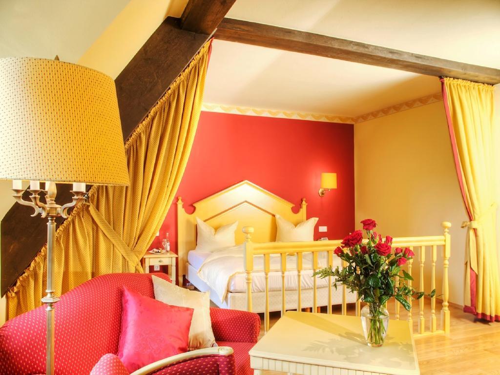 Romantik Hotel Der Adelshof Schwäbisch Hall Zimmer foto